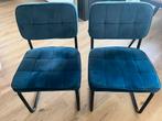 Twee eetkamerstoelen Kick blauw velvet buisframe, Huis en Inrichting, Ophalen, Blauw, Twee
