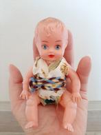 Minipopje met slaapoogjes, Verzamelen, Poppen, Ophalen of Verzenden, Zo goed als nieuw, Pop