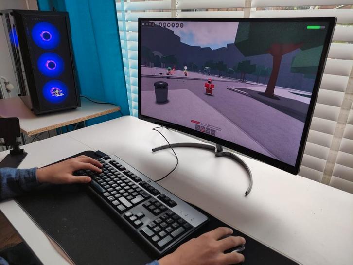 Gaming pc, Computers en Software, Desktop Pc's, Nieuw, 4 Ghz of meer, SSD, Met videokaart, Met monitor, Gaming, Ophalen