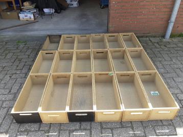 kisten boeken 18 stuks eco green span stevig geschikt markt beschikbaar voor biedingen