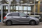 Mercedes-Benz B-klasse 180 Ambition Aut. Leder AMG Led Nav., 1325 kg, Gebruikt, 4 cilinders, Leder en Stof