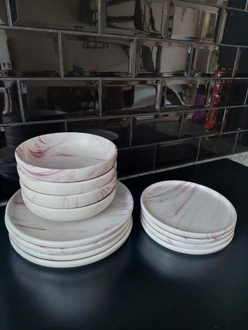 Mooi Marena 12-delig 4-persoons bordenset/servies beschikbaar voor biedingen