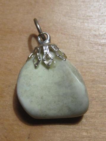 h. 2x aparte edelsteenhanger LEMON CHRYSOPRAAS (4) beschikbaar voor biedingen