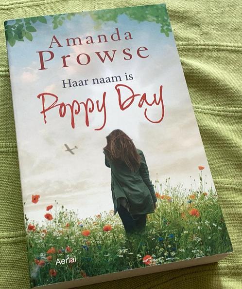Amanda Prowse, Haar naam is Poppy Day - ongelezen., Boeken, Romans, Zo goed als nieuw, Nederland, Ophalen of Verzenden