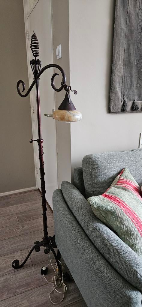 Unieke Art Craft lamp uit Engeland met voetdimmer., Ophalen