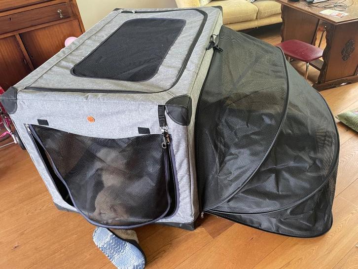 Ruime en handige hondenbench, z.g.a.n., Dieren en Toebehoren, Hondenbenches, Zo goed als nieuw, Ophalen of Verzenden