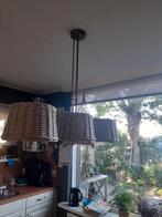 Mooie hanglamp met rieten kappen, Huis en Inrichting, Lampen | Hanglampen, Romantisch/ landelijk, Metaal, Zo goed als nieuw, 50 tot 75 cm