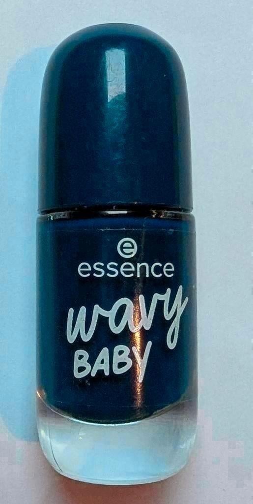 Essence Nagellak Wavy Blue Baby Blauw | Nieuw Ongeopend | 61, Blauw, Nieuw, Ophalen of Verzenden, Handen en Nagels