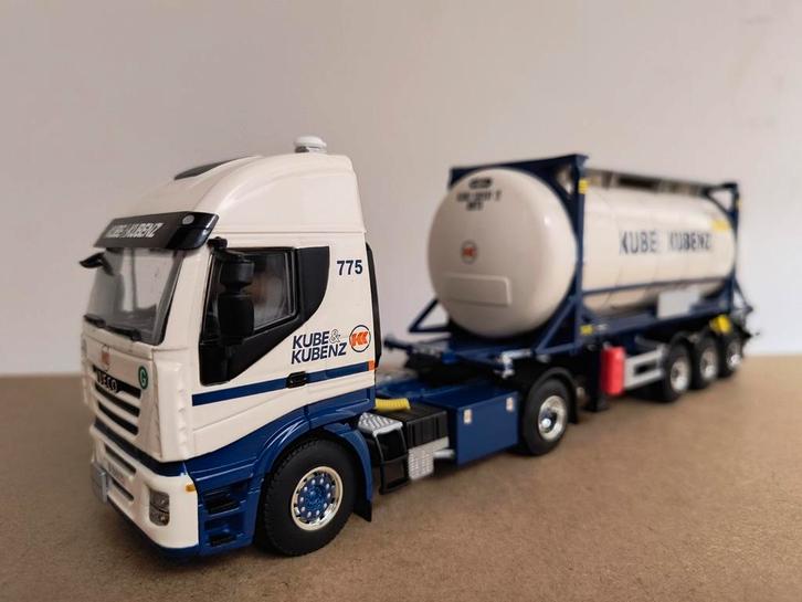 Wsi Iveco Kube & Kubenz, Hobby en Vrije tijd, Modelauto's | 1:50, Zo goed als nieuw, Bus of Vrachtwagen, Wsi, Ophalen of Verzenden