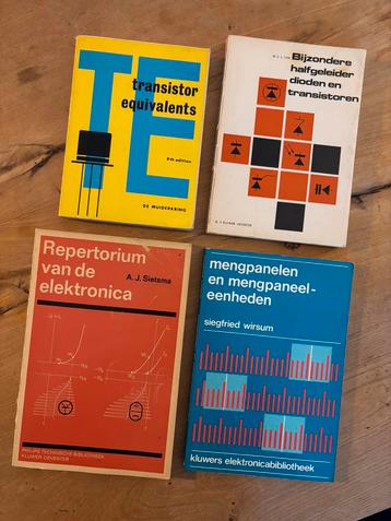 4 oude elektrotechniek/elektronica boeken beschikbaar voor biedingen