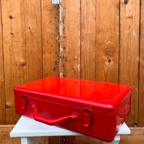 Kist koffer metaal ijzer gereedschap 39 x 24 x 11,5 rood, Huis en Inrichting, Woonaccessoires | Kisten, Gebruikt, Metaal, Ophalen of Verzenden