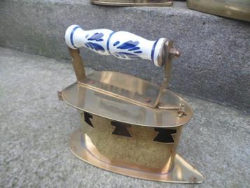 Vintage koperen STRIJKIJZER messing, koper, Delfts Blauw beschikbaar voor biedingen