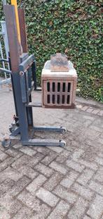 Betonnen straatkolk, Doe-het-zelf en Verbouw, Buizen en Afvoer, Ophalen, Zo goed als nieuw, Minder dan 2 meter, Afvoer