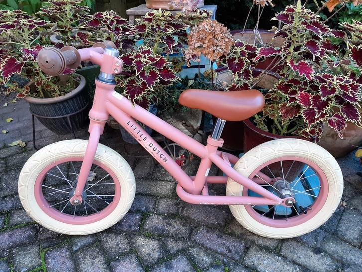 Little Dutch loopfietsjekleur  mat roze in goede staat, Fietsen en Brommers, Fietsen | Kinderfietsjes, Gebruikt, Minder dan 16 inch