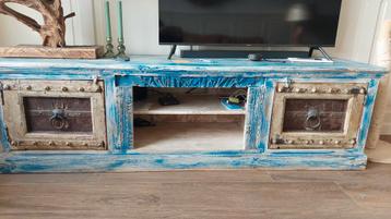 Authentiek TV Meubel / Dressoir beschikbaar voor biedingen