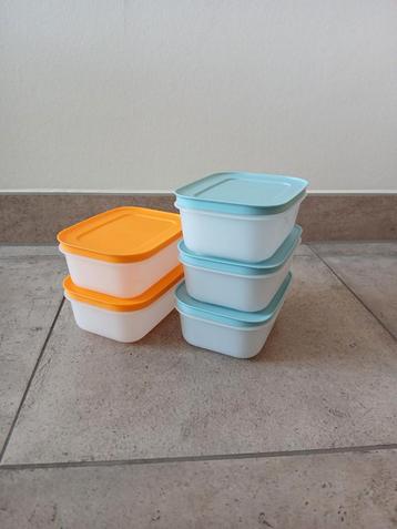 Tupperware diepvriesdoosjes/bakjes/ruimtespaarders/kommen. beschikbaar voor biedingen