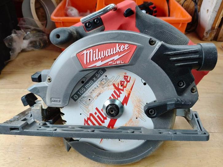 Milwaukee accu gereedschap zie Fotos, Doe-het-zelf en Verbouw, Gereedschap | Overige machines, Zo goed als nieuw, Ophalen