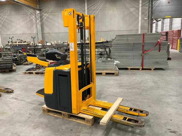 2015 Jungheinrich ERC 212z Stapelaar, Zakelijke goederen, Machines en Bouw | Heftrucks en Intern transport, Stapelaar, Overige aandrijving