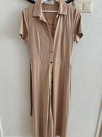 Beige Jurk By Swan - Maat L, Kleding | Dames, Jurken, Beige, Maat 42/44 (L), Ophalen of Verzenden, Zo goed als nieuw