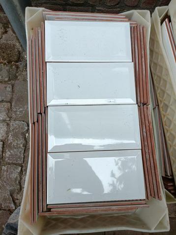 Metrotegel 10x20 cm.  beschikbaar voor biedingen