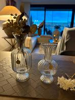 Twee vaasjes vh merk ZUSS, Overige kleuren, Ophalen of Verzenden, Minder dan 50 cm, Glas