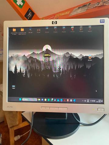 HP LCD Monitor – Werkt goed beschikbaar voor biedingen