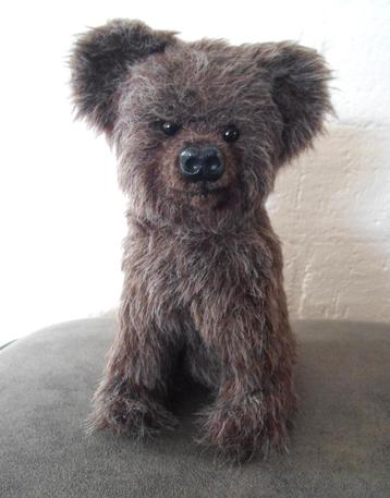 Berenwelp. Ontwerper  Edith P. Luitink. Beestenmaakster. '92 beschikbaar voor biedingen