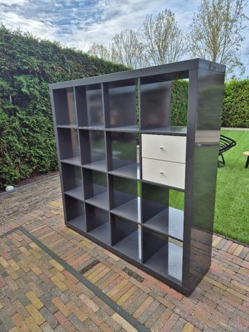 Expedit vakkenkast hoogglans grijs 149x149 16vaks beschikbaar voor biedingen