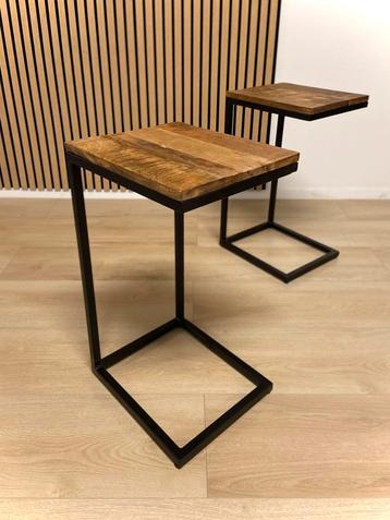Industriële bijzettafel / laptoptafel donker mango met zwart beschikbaar voor biedingen