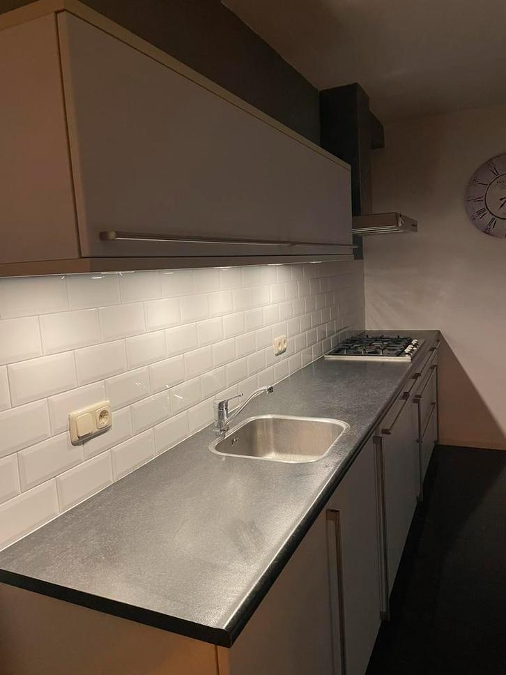 Complete keuken, Huis en Inrichting, Keuken | Complete keukens, Gebruikt, Dubbelwandige keuken, Overige kleuren, Kunststof, Ophalen