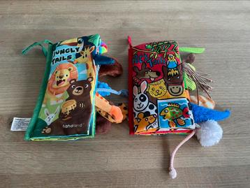 2 fantastische baby knisperboeken beschikbaar voor biedingen