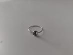 Ring oogvorm met zirconia in het midden, Verzenden, Nieuw, 17 tot 18, Dame