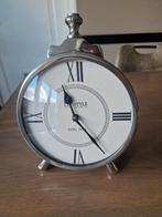 Stijlvolle Zilverkleurige Tafelklok - Lifestyle, Huis en Inrichting, Woonaccessoires | Klokken, Ophalen, Zo goed als nieuw, Analoog