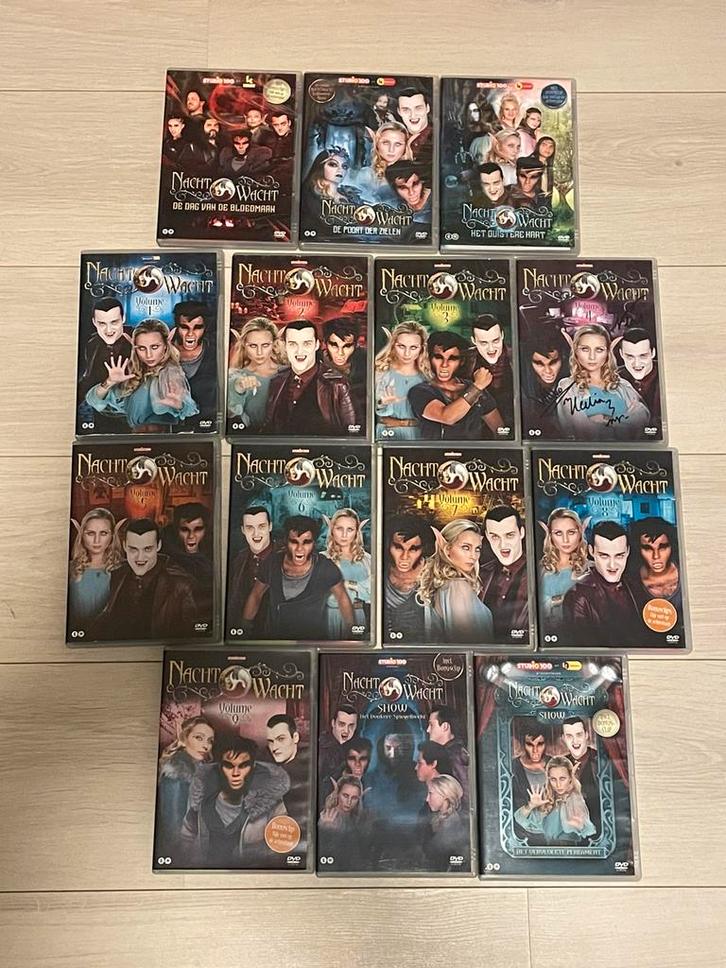 Gesigneerd - Nachtwacht - Volume 1 tm 9 + films en shows dvd, Cd's en Dvd's, Dvd's | Tv en Series, Gebruikt, Actie en Avontuur