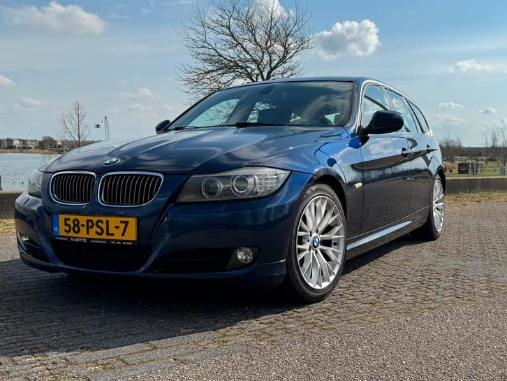 BMW 3-Serie 3.0 I 330 Touring 2011 handgeschakeld, Auto's, BMW, Particulier, 3-Serie, ABS, Airbags, Airconditioning, Alarm, Bluetooth