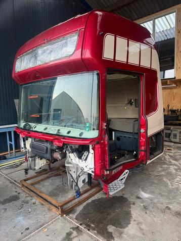 Onderdelen cabine scania R2 mo robitson beschikbaar voor biedingen