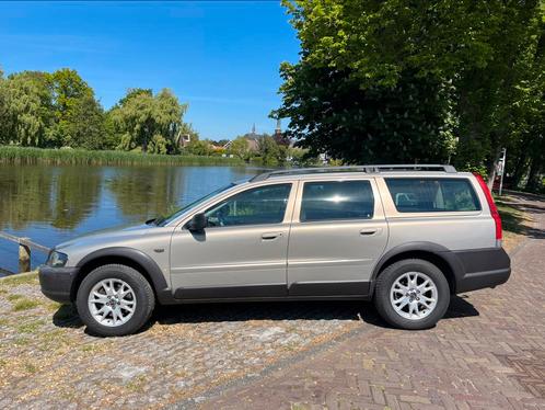 Volvo V70 2.4 T XC 4WD AUT 2001 Beige, Auto's, Volvo, Particulier, V70, ABS, Airbags, Airconditioning, Alarm, Boordcomputer, Cruise Control
