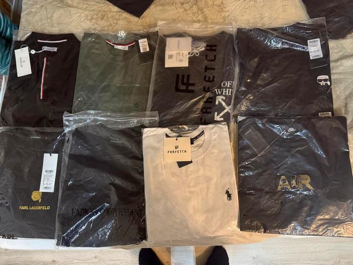 Grote Partij T-shirts -500 stuks 4500€, Kleding | Heren, T-shirts, Nieuw, Overige maten, Overige kleuren, Ophalen of Verzenden