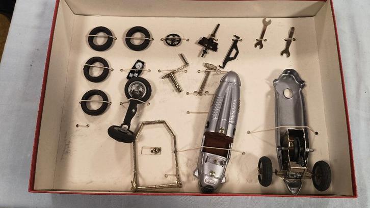 Schuco-Studio II bouwset raceauto met boekje, Hobby en Vrije tijd, Modelbouw | Auto's en Voertuigen, Gebruikt, Auto, 1:50 of kleiner