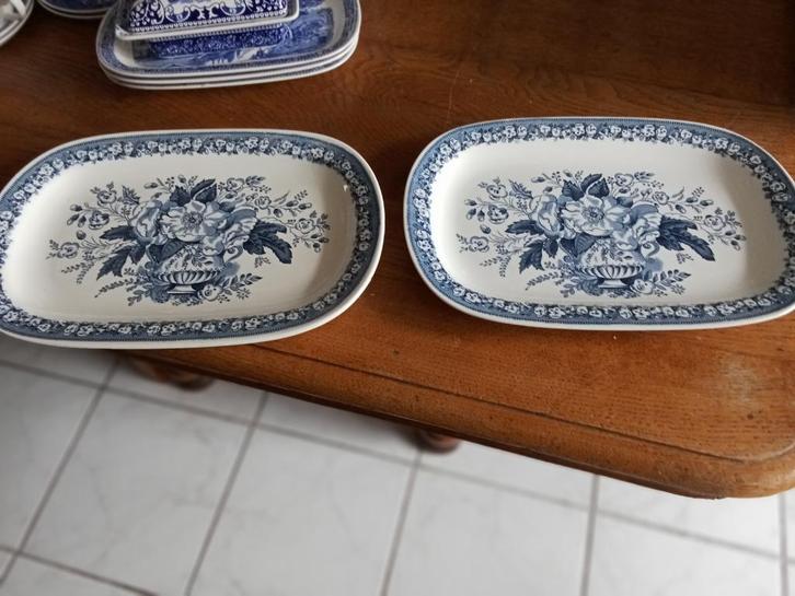 2 serveerschalen balmoral van Royal sfinx Maastricht, Antiek en Kunst, Antiek | Servies los, Ophalen of Verzenden