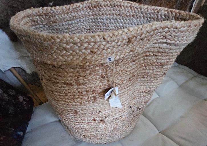 UNC manden XXL duurzaam gemaakt - nieuw 3x, Huis en Inrichting, Woonaccessoires | Schalen en Manden, Nieuw, Mand, Ovaal, Riet