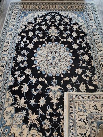 Prachtig handgeknoopt tapijt, Nain 165x245CM.Wol Zijde. beschikbaar voor biedingen