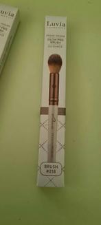Luvia cosmetics glow pro brush 218, Ophalen of Verzenden, Nieuw, Gehele gezicht
