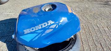 Honda CB500 tank beschikbaar voor biedingen