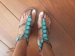 Dames sandalen/ teenslipper leer en turquoise kralen maat 36, Ophalen of Verzenden, Zo goed als nieuw, Blauw, Sandalen of Muiltjes