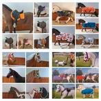 Schleich tuig in opdracht deken, zadel dekje, halster honden, Ophalen of Verzenden, Zo goed als nieuw, Paard, Beeldje of Figuurtje