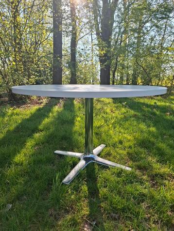 Vintage eettafel Pastoe ronde tafel ronde eettafel jaren 70 beschikbaar voor biedingen