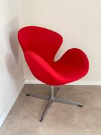 Swan chair rood - Cavel Design, Design, Zo goed als nieuw, Ophalen