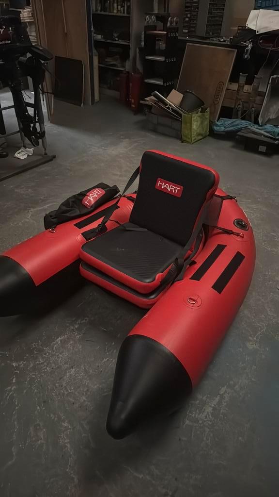 Bellyboat HART Sikkario x-fast, Watersport en Boten, Hengelsport | Roofvissen, Zo goed als nieuw, Ophalen