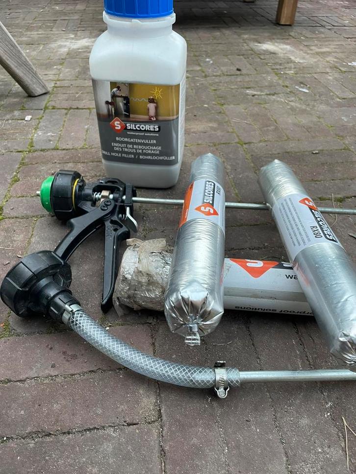 RX80 STARTERKIT Silcores, opstijgend vocht injectie, Doe-het-zelf en Verbouw, Overige Doe-het-zelf en Verbouw, Zo goed als nieuw